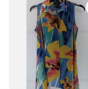 Melissa Paige Multicolor Abstract Design